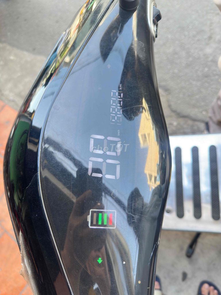 Gogoro 50cc màu Vàng. Mua bán Xe máy tại Quận 4 Tp Hồ Chí Minh được đăng bởi NguyenLong hình 3