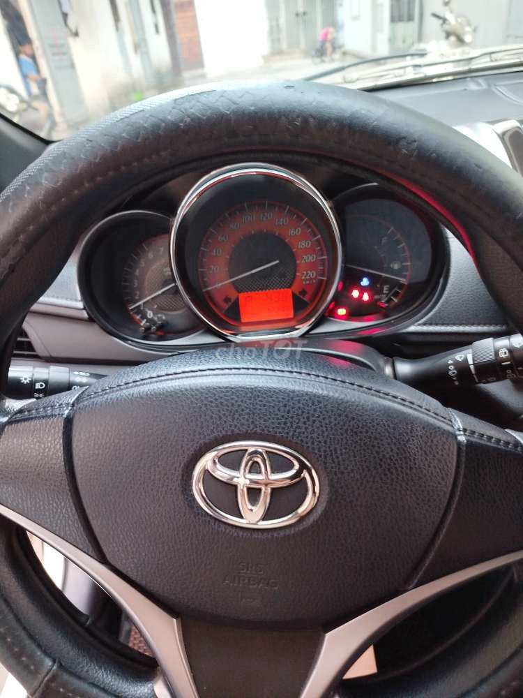 Toyota Yaris 2015 E CVT - 72000 km