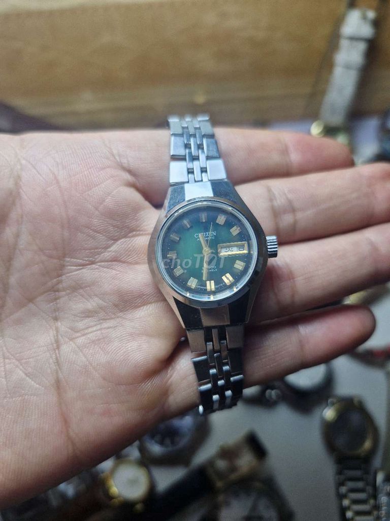 Đồng hồ Citizen Nữ Cơ Xanh lục bảo. Mua bán Đồng hồ tại Huyện Quỳnh Lưu Nghệ An được đăng bởi Hoàng Chiến hình 1