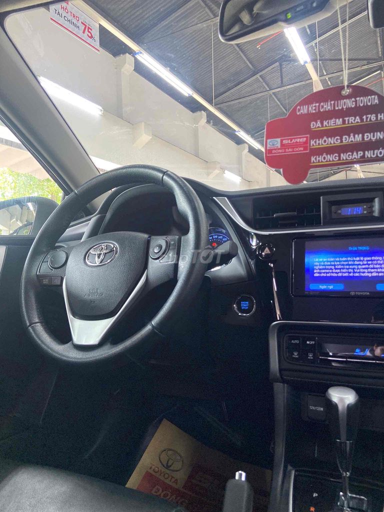 Toyota Corolla Altis 2017 2.0V màu đen - 13000 km. Mua bán Ô tô tại Thành phố Thủ Đức Tp Hồ Chí Minh được đăng bởi Hữu Phúc hình 6