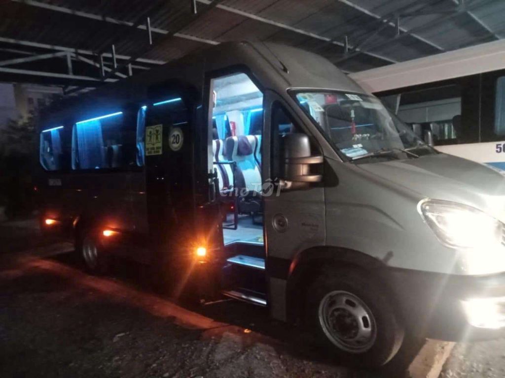 Xe khách Iveco Daily Plus 19 chỗ. Mua bán Phương tiện khác tại Huyện Nhà Bè Tp Hồ Chí Minh được đăng bởi Huỳnh Tấn Kha hình 8