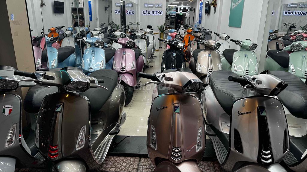 Vespa Sprint hồng Porsche. Mua bán Xe máy tại Quận Phú Nhuận Tp Hồ Chí Minh được đăng bởi VESPA  PIAGGIO BẢO HƯNG Vespa cũ trả góp  hình 12