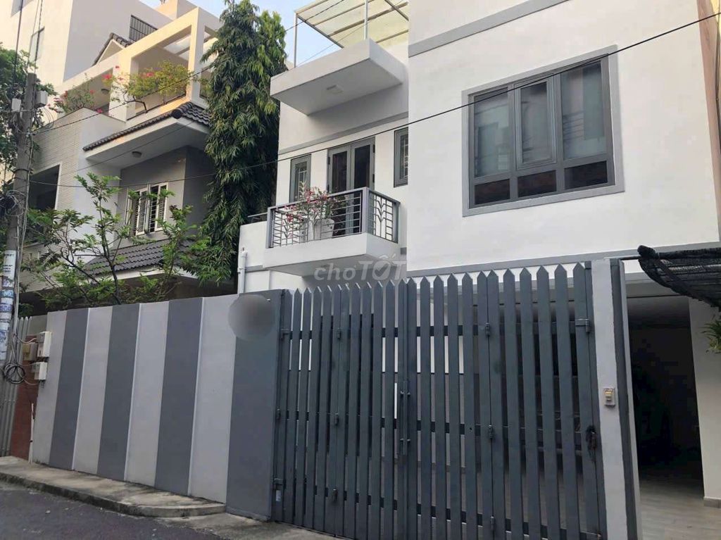Аренда · 4 комн. · 160 м² · Quận Gò Vấp, ул. Đường số 21