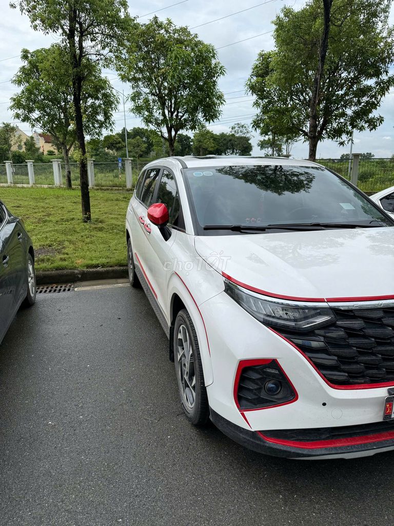 Hyundai Custin 2023 photo 2
