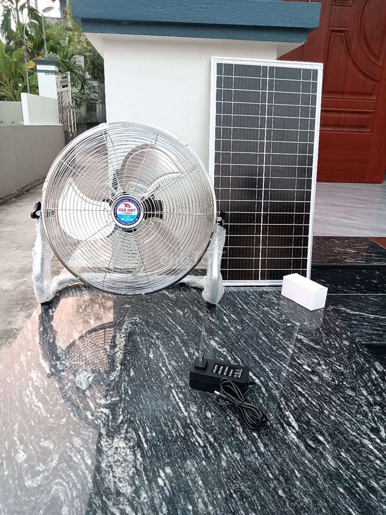 Quạt năng lượng mặt trời Gia Huy. Mua bán Quạt tại Huyện Vũ Thư Thái Bình được đăng bởi Tuấn Anh camera hình 1
