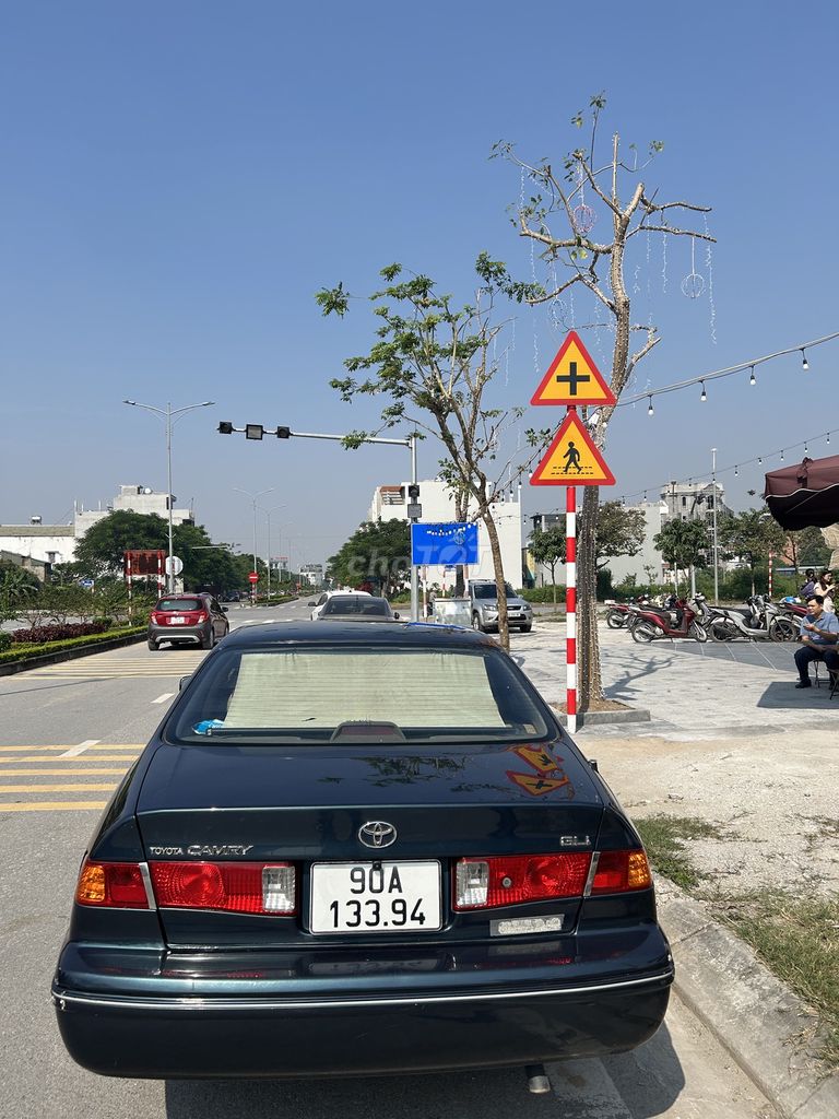 Bán xe camry xanh dưa.Sx 2001.Phanh đĩa 4 bánh ABS. Mua bán Ô tô tại Thành phố Phủ Lý Hà Nam được đăng bởi Minh Châu hình 2