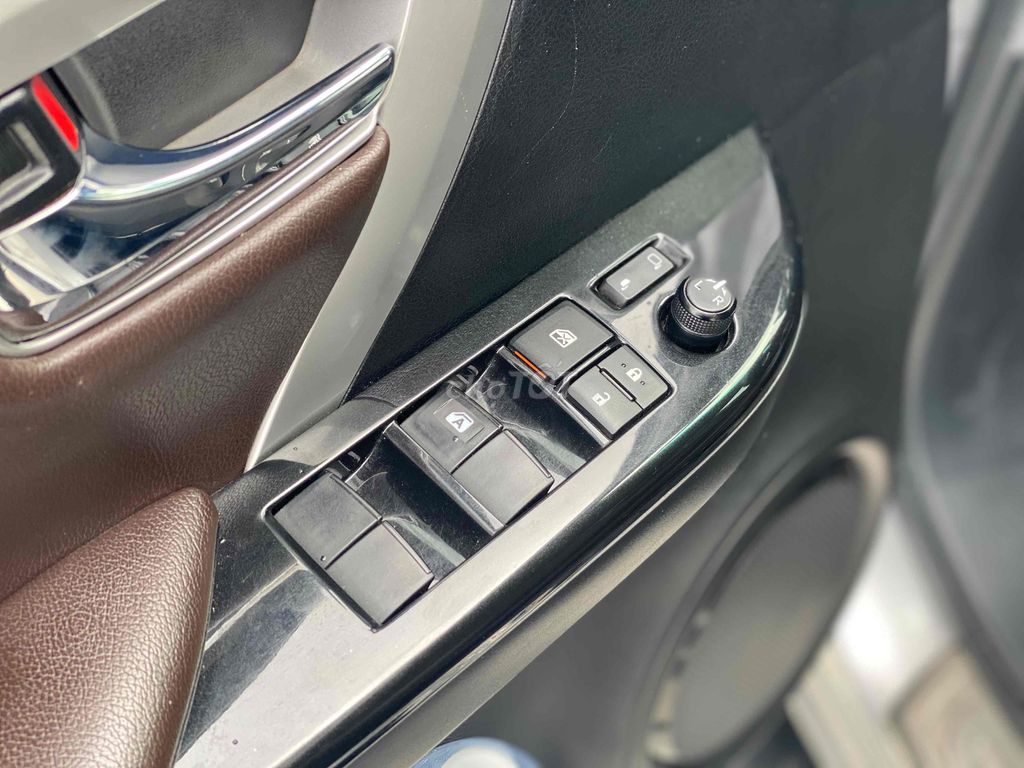 Toyota Fortuner 2020 2.4AT 4x2  - 81000 km. Mua bán Ô tô tại Quận Bình Thạnh Tp Hồ Chí Minh được đăng bởi Toyota Sure hình 8