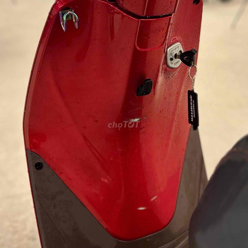 VinFast EVO 200 2025 Электро Красный 23000 км