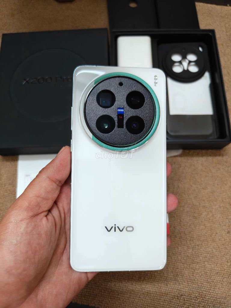 Vivo X200 Pro 12/256GB Trắng 99% Fullbox. Mua bán Điện thoại tại Quận 6 Tp Hồ Chí Minh được đăng bởi Đức Ty hình 1