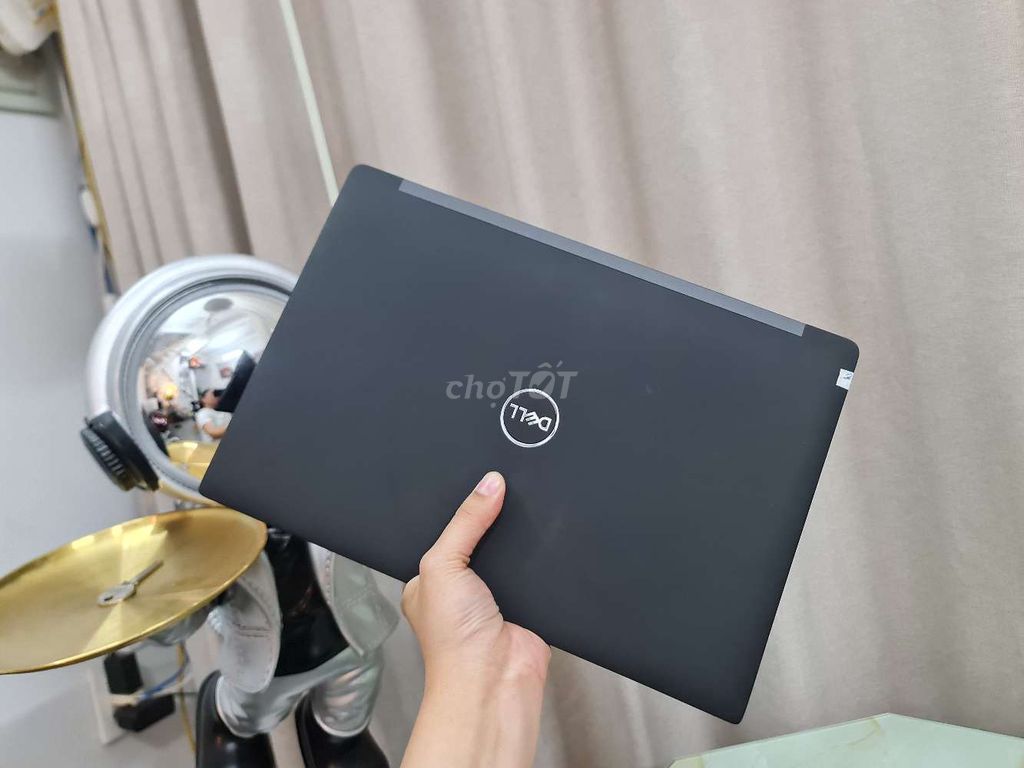 DELL mới 90% COR i7 THẾ HỆ 8 RAM 8 SSD 256G. Mua bán Laptop tại Quận 10 Tp Hồ Chí Minh được đăng bởi TRINH LAPTOP SỈ SG hình 5