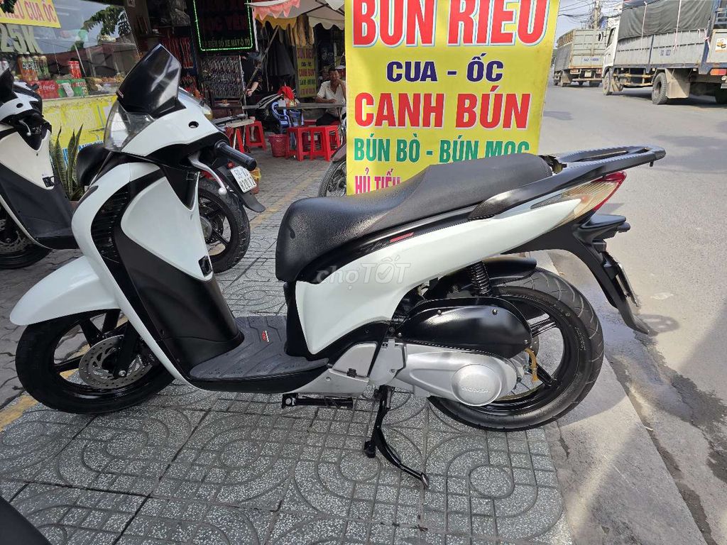 Sh 150i hàng nhập 3 cục.SM 501,máy zin,chính chủ. Mua bán Xe máy tại Huyện Hóc Môn Tp Hồ Chí Minh được đăng bởi                    CẦM ĐỒ TÍN PHÁT hình 6