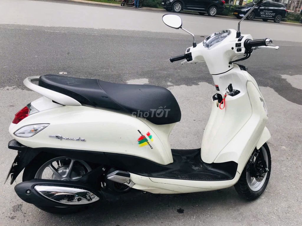 Yamaha Grande 2022 Trắng 11000 km. Mua bán Xe máy tại Quận Hai Bà Trưng Hà Nội được đăng bởi David Tuan hình 1