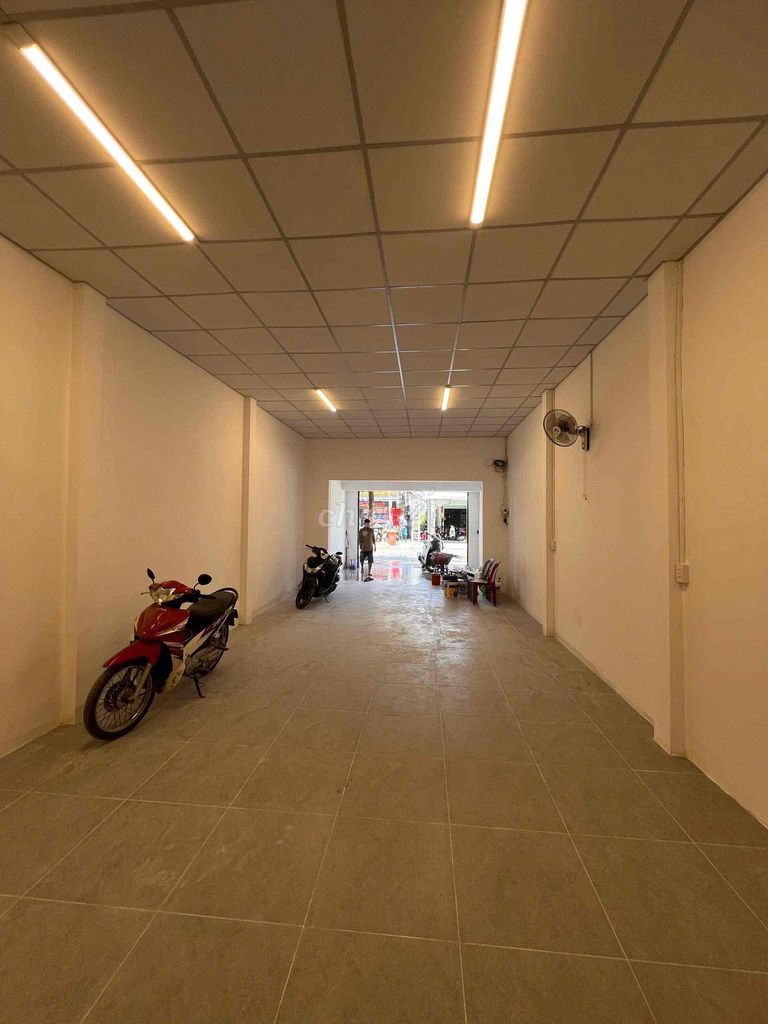 nhà mặt tiền cho thuê nguyên căn ngang 5-30m thích hợp kinh doanh buôn