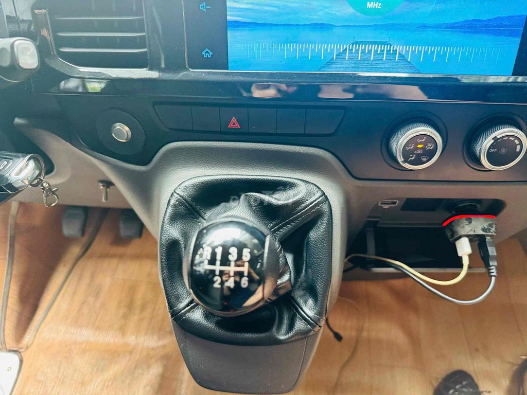 Ford Transit MCA Van 3 Chỗ 62.000km Mới Cải Tạo. Mua bán Ô tô tại Quận Tân Phú Tp Hồ Chí Minh được đăng bởi BẾN THÀNH FORD XE ĐÃ QUA SỬ DỤNG hình 9