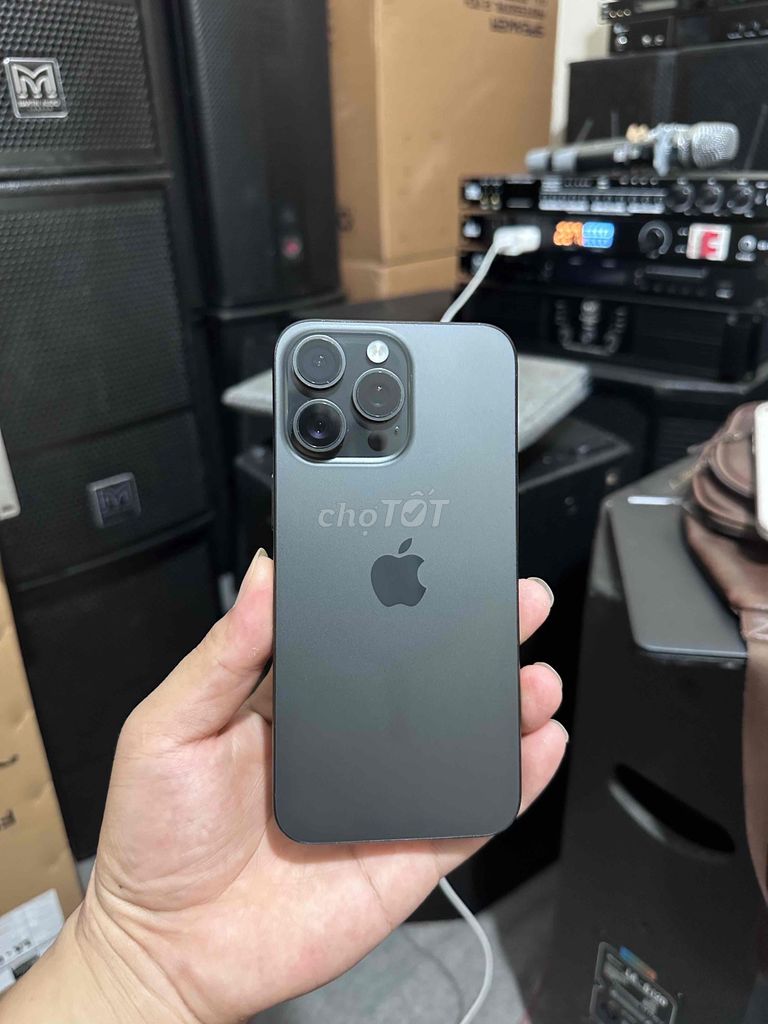 Apple iPhone 15 Pro Max 256GB Xám. Mua bán Điện thoại tại Huyện Tiên Du Bắc Ninh được đăng bởi Truong hình 1