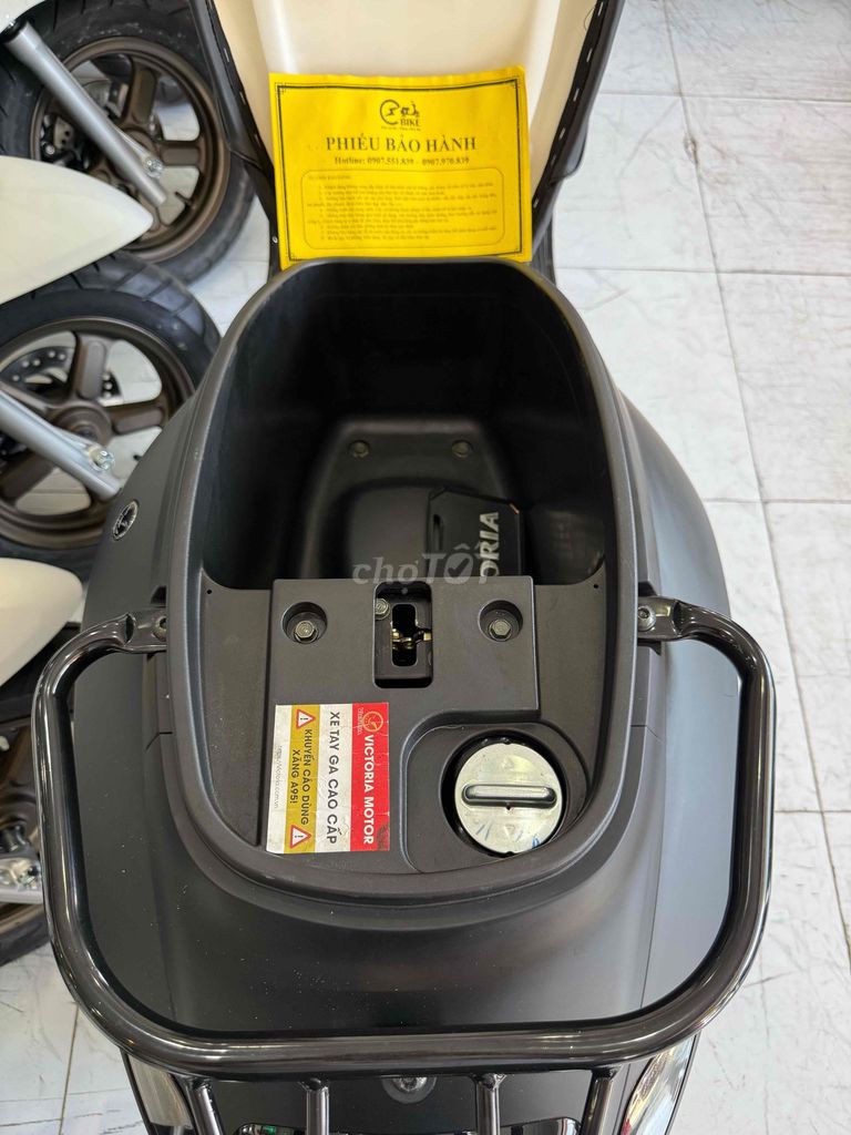 Siêu Cọp - VESPA 50cc - 2025. Như Xe Mới Salon. Mua bán Xe máy tại Thành phố Rạch Giá Kiên Giang được đăng bởi XE MÁY CŨ TÂN 128 hình 10