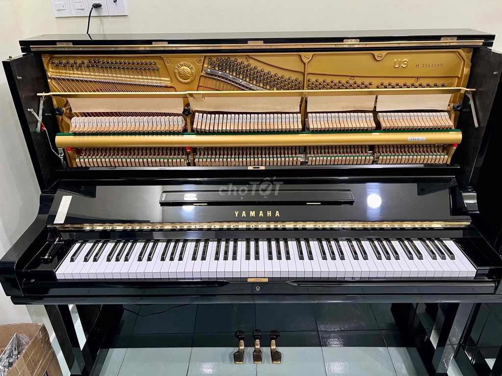 YAMAHA U3H đen - Seri 2tr5