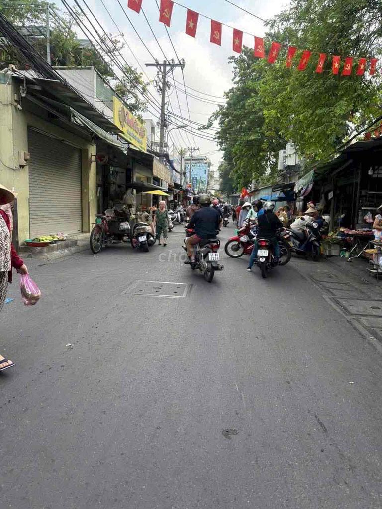 cho thuê nhà 4 x 15 đường Quang trung