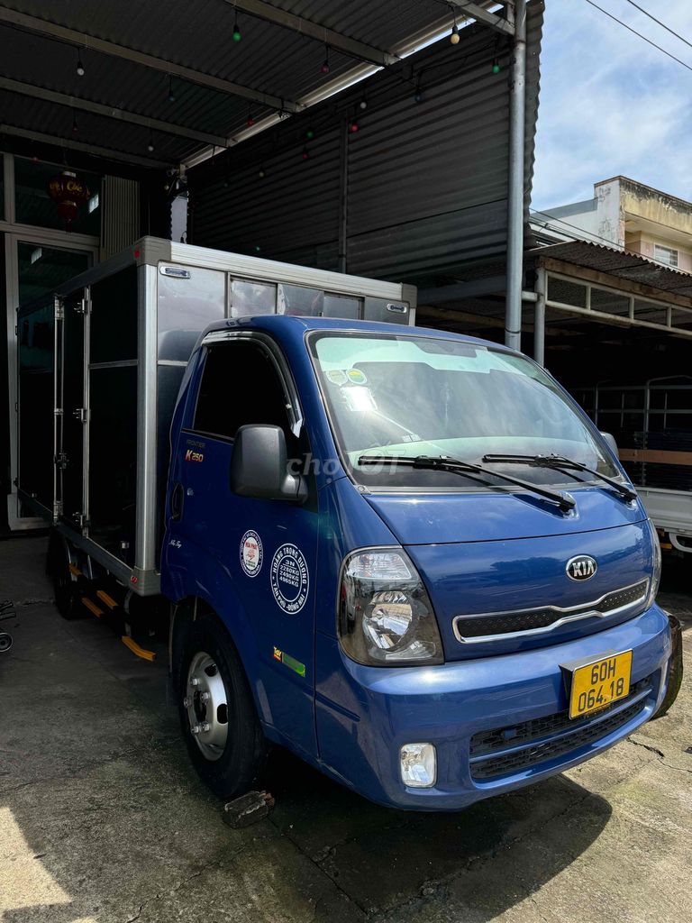 Kia k250 đời 2022 trọng tải 2t5 xe đẹp toàn diện. Mua bán Xe tải, xe ben tại Huyện Trảng Bom Đồng Nai được đăng bởi Phuoc Trương hình 2