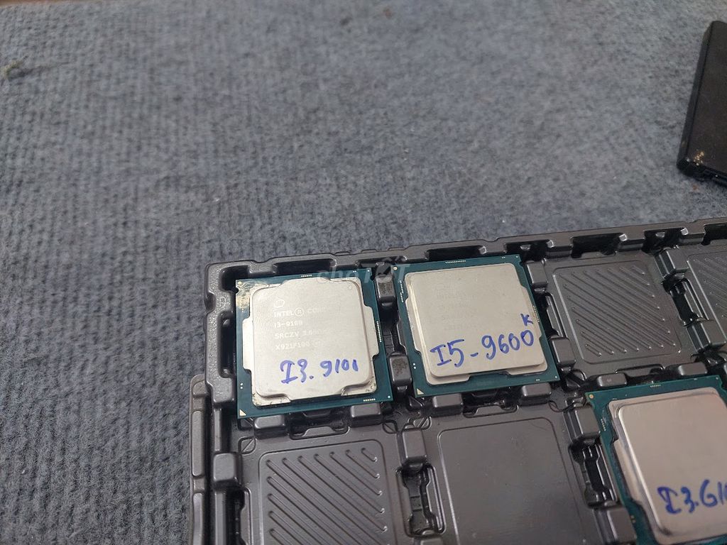 CPU i5-9600K; i3 9100 socket 1151 v2 bóc máy