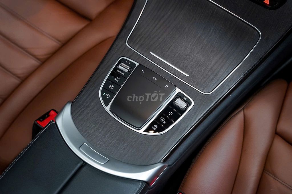 Mercedes GLC300 4Matic bản update V1 2022. Mua bán Ô tô tại Quận 7 Tp Hồ Chí Minh được đăng bởi Hoàn Lee Xe Lướt hình 17