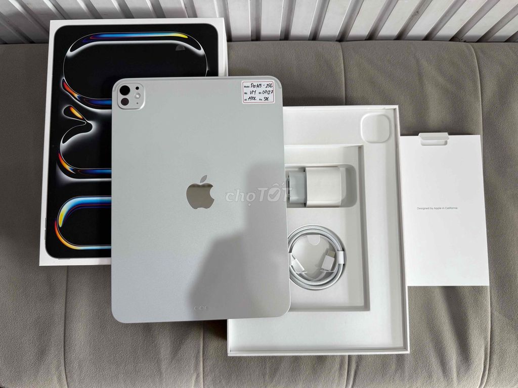 iPad Pro M5 Bạc Việt Nam active on sạc 0 lần. Mua bán Máy tính bảng tại Quận Đống Đa Hà Nội được đăng bởi Hà Dương hình 1