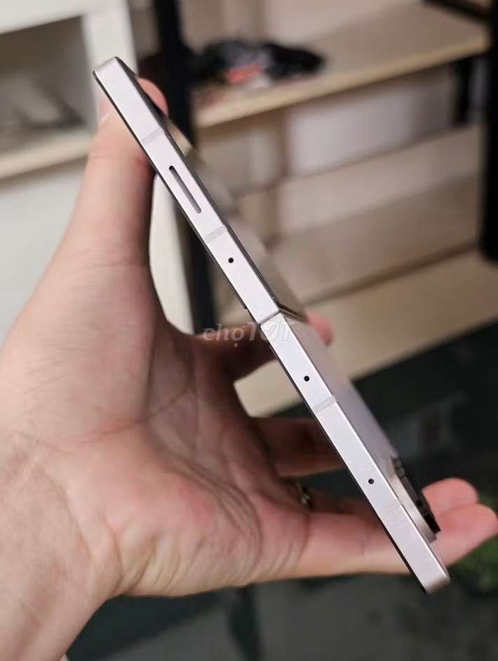 Samsung Z Fold 6 256GB . Mua bán Điện thoại tại Quận Bình Thuỷ Cần Thơ được đăng bởi Tran hình 1
