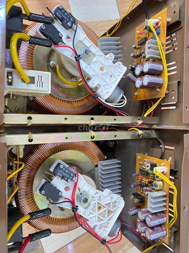 ổn áp LIOA DRI-5000 dãi 90v-250v nguyên zin