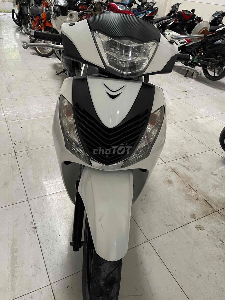 Sh 2014 lên ý xe zin chuẩn đẹp. Mua bán Xe máy tại Quận Ninh Kiều Cần Thơ được đăng bởi Cửa Hàng xe máy Hoàng Hải hình 1