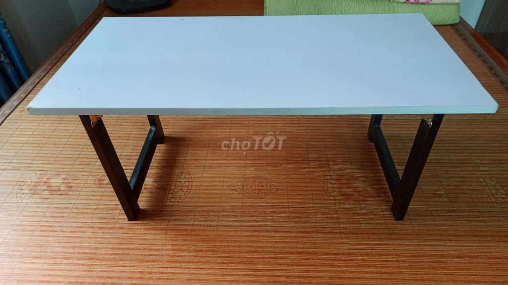 Bàn học, bàn trà gấp gọn đa năng 99% cần thanh lý. Mua bán Bàn ghế tại Thành phố Phủ Lý Hà Nam được đăng bởi Nguyễn Văn Đạt  hình 1