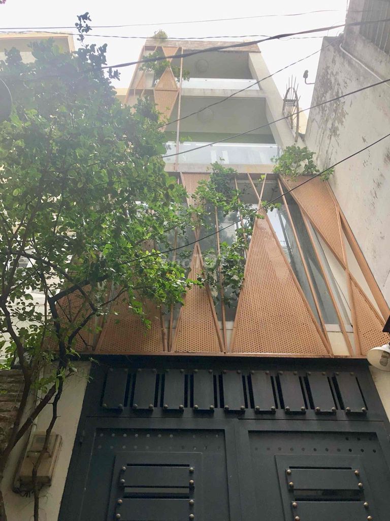 Căn hộ Studio 1PN Sổ Lớn-Sân Vườn-Full Nội Thất-Bờ Kè Hoàng Sa-Quận 3