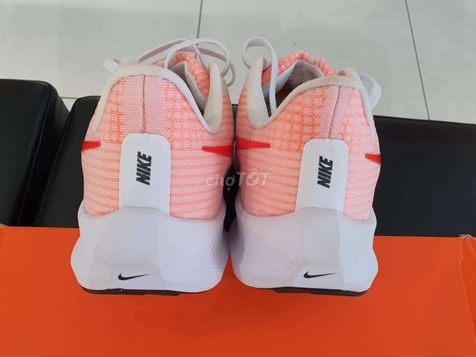 THANH LÝ GIÀY CHẠY BỘ NIKE CHƯA QUA SỬ DỤNG