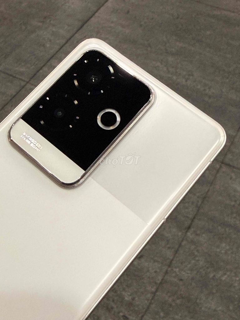 Realme GT 6 256GB Trắng Đã sử dụng. Mua bán Điện thoại tại Quận Phú Nhuận Tp Hồ Chí Minh được đăng bởi LQS hình 1