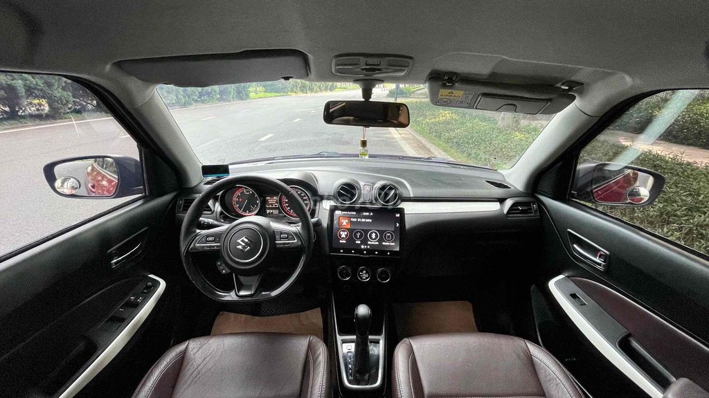 Suzuki Swift GLX 1.2 AT 2019 - odo 57000km. Mua bán Ô tô tại Quận Bắc Từ Liêm Hà Nội được đăng bởi Hoàng Nga hình 8