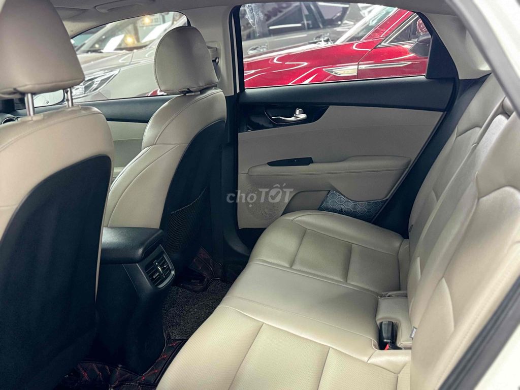 Kia Cerato 2020 1.6 AT Luxury - 51000 km| Hiếm có. Mua bán Ô tô tại Thành phố Đà Lạt Lâm Đồng được đăng bởi ĐỒNG MOTOR 2  cá nhân hình 5
