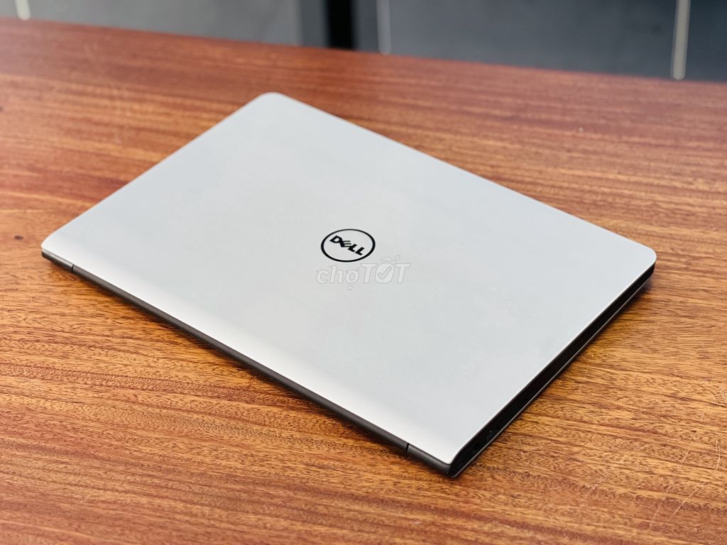 Dell inspiron 5557 i5/6200U 8GB 128GB VGA rời 4GB