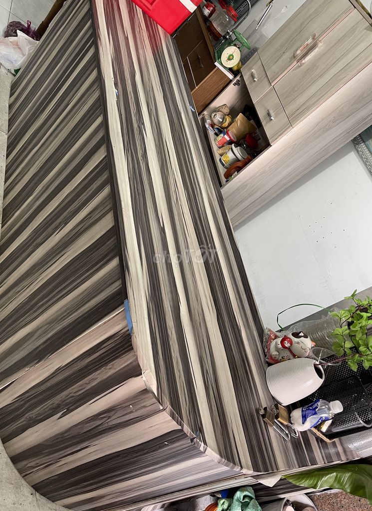 Bàn chữ L Nhựa mica cứng Vân gỗ đen trắng 1m5x2.5m. Mua bán Bàn ghế tại Quận 6 Tp Hồ Chí Minh được đăng bởi Trần Minh Đức hình 1