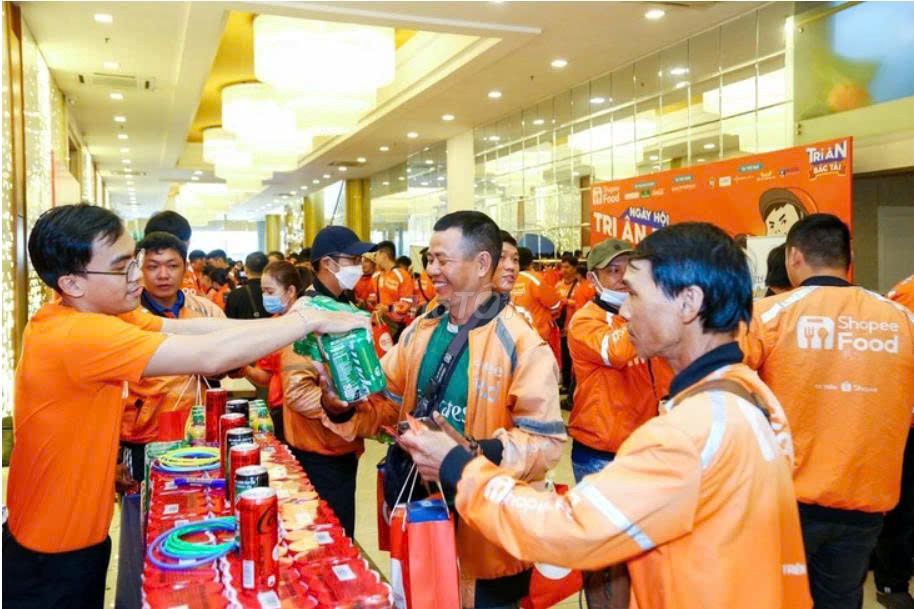 TUYỂN TÀI XẾ GIAO HÀNG QUA APP SHOPEE FOOD. Việc làm tại Quận Bình Thạnh Tp Hồ Chí Minh được đăng bởi mai hoang thanh hình 5