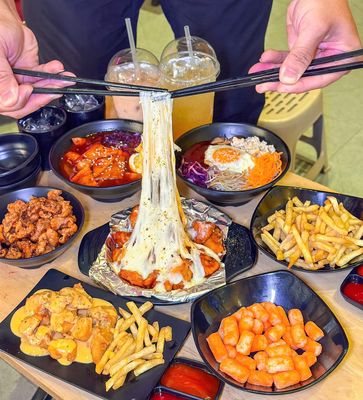 [Nam] Phụ bếp quán Hàn lương từ 9,5 triệu/ tháng. Việc làm tại Quận Tân Bình Tp Hồ Chí Minh được đăng bởi Chick and Cheese - Gà phô mai Hàn Quốc hình 1