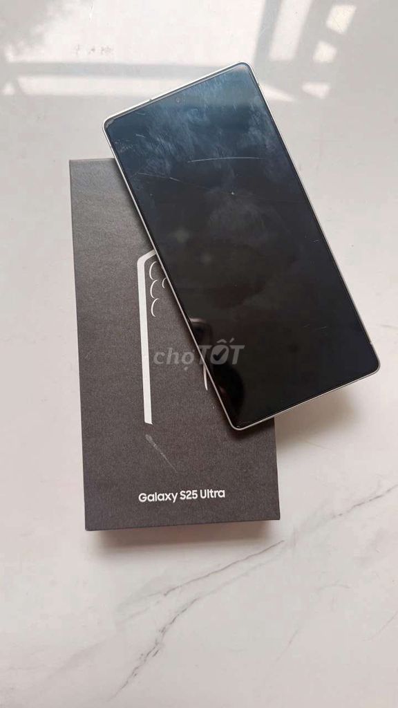 Samsung Galaxy S25 Ultra. Mua bán Điện thoại tại Huyện Bến Lức Long An được đăng bởi Lưu Yêm hình 1