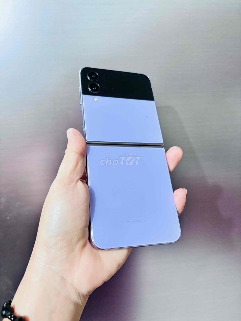 Samsung Galaxy Z Flip4 128GB Tím. Mua bán Điện thoại tại Thành phố Biên Hòa Đồng Nai được đăng bởi Trần Thị Mai Lý hình 1