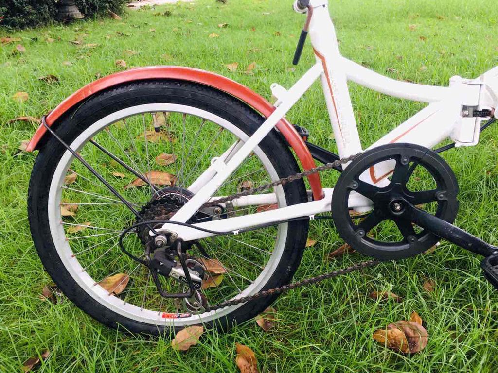 Cần bán xe đạp gấp gọn Nhật Bãi 20in như ảnh.. Mua bán Xe đạp tại Huyện Bình Chánh Tp Hồ Chí Minh được đăng bởi Shop mua bán xe đạp Nhật Bãi hình 2