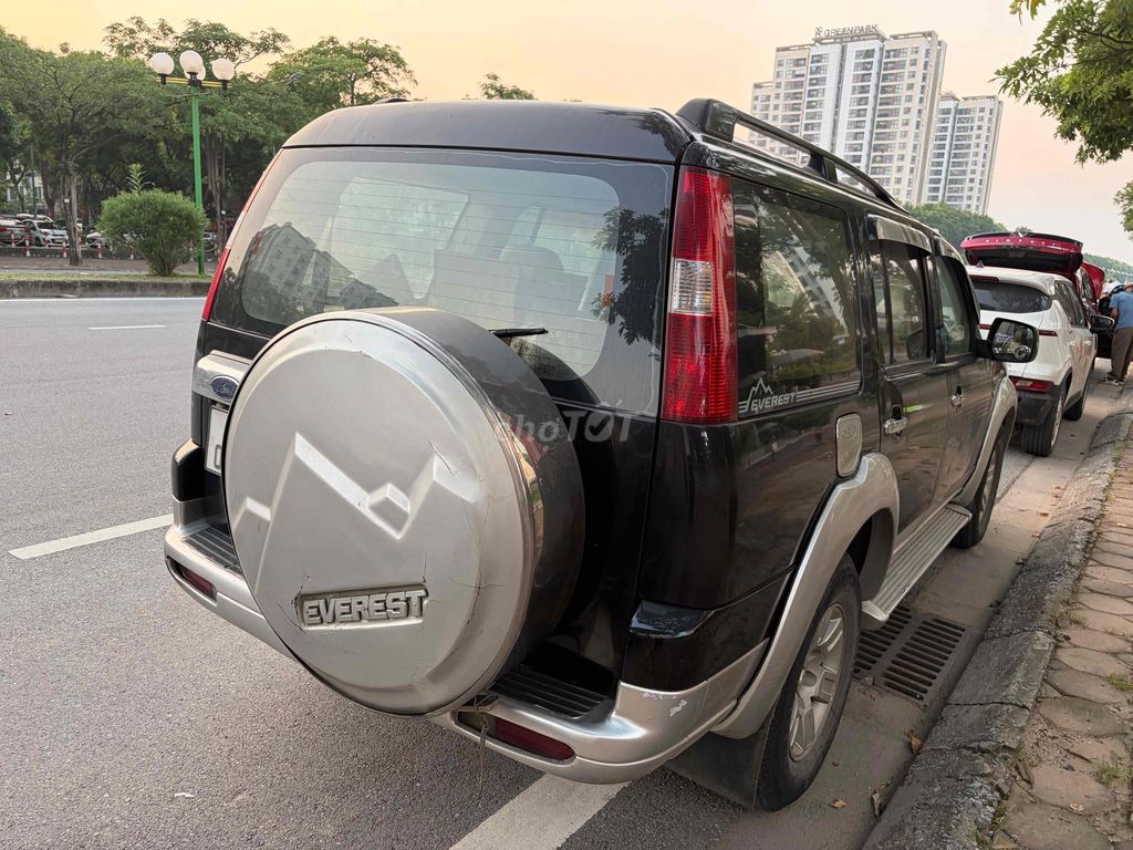 Ford Everest 2007 черный SUV