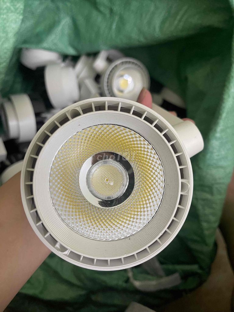 Đèn rọi FLJ Trắng Mới. Mua bán Đèn tại Quận Nam Từ Liêm Hà Nội được đăng bởi leodat hình 1