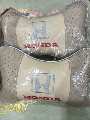 Gối tựa đầu ô tô Honda.