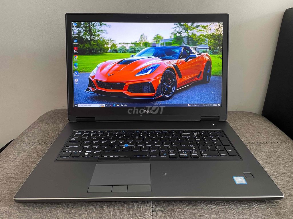 Dell Pre 7730 P4200 - i7 8750H \ 32GB \ 512GB \FHD