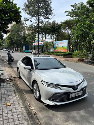 Toyota Camry 2021 - 98000 km. Mua bán Ô tô tại Thành phố Thủ Đức Tp Hồ Chí Minh được đăng bởi Dương hình 1