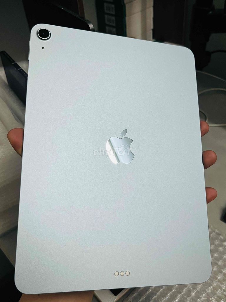 Apple iPad Air 7 M3 128GB  99,99%. Mua bán Máy tính bảng tại Quận 7 Tp Hồ Chí Minh được đăng bởi Thành hình 1