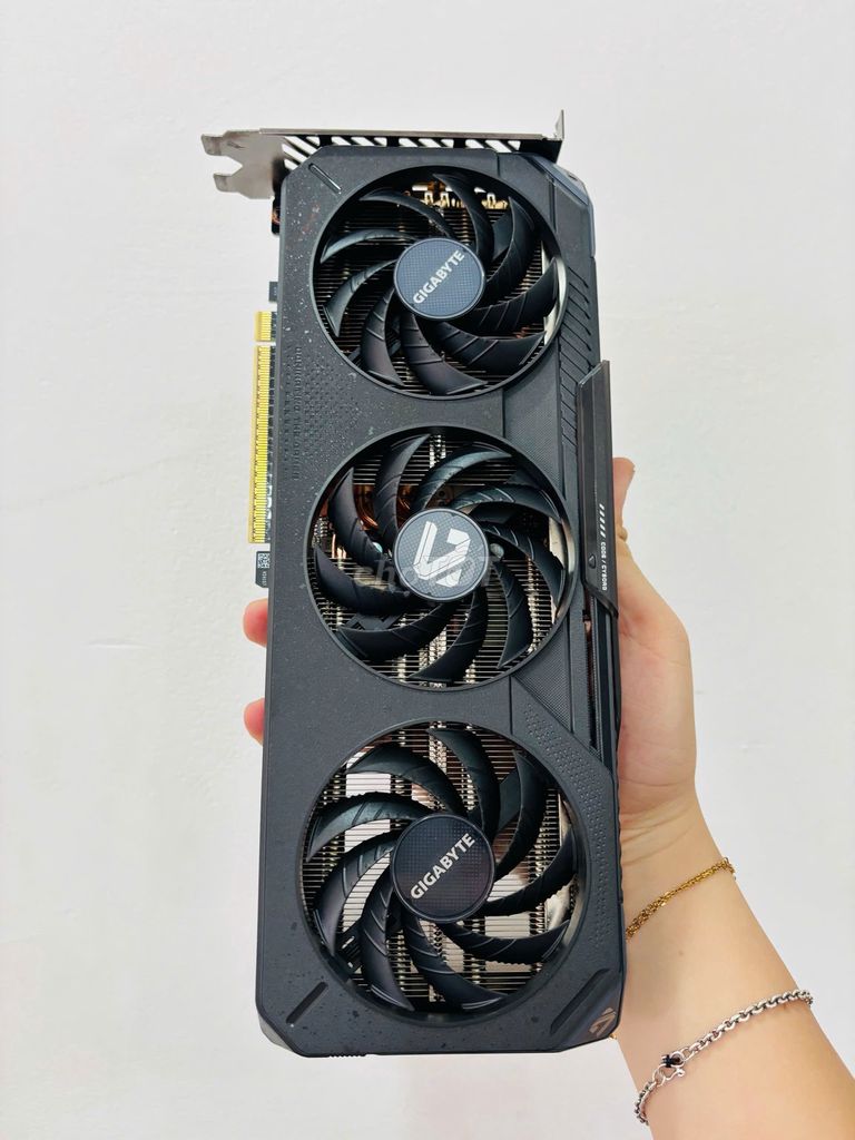 RTX 9060XT GAMING OC 8G BH 1 THÁNG FULL BOX. Mua bán Linh kiện (RAM, Card...) tại Quận Bình Thạnh Tp Hồ Chí Minh được đăng bởi Hùng Quân  hình 1