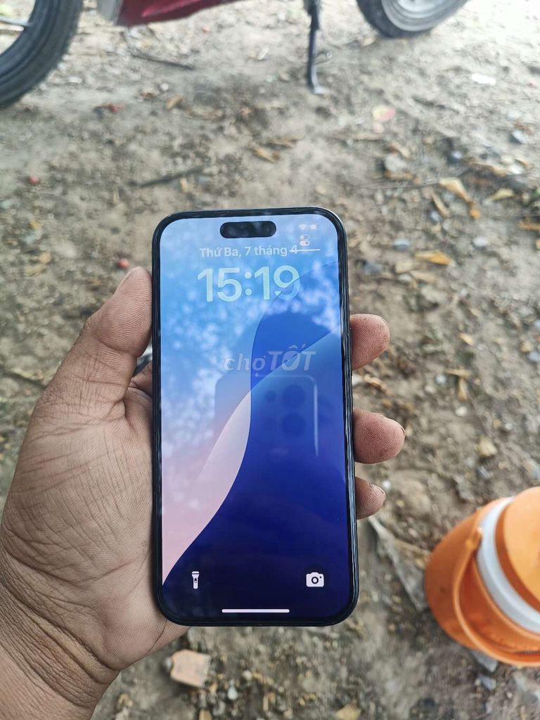 Apple iPhone 15 128GB Đen Đã sử dụng. Mua bán Điện thoại tại Huyện Bến Lức Long An được đăng bởi Bùi Văn Hiền  hình 1